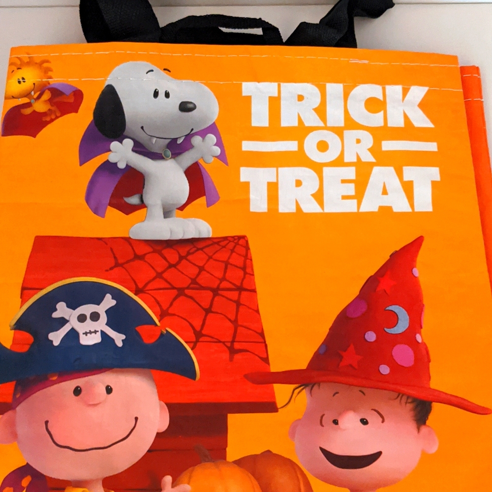 PEANUTS MOVIE Promo Trick-or-Treat Halloween Bag Snoopy Charlie Brown Tote